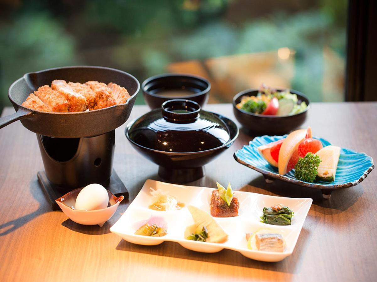 מלון Aizu Higashiyama Onsen Tsuki No Akari מראה חיצוני תמונה
