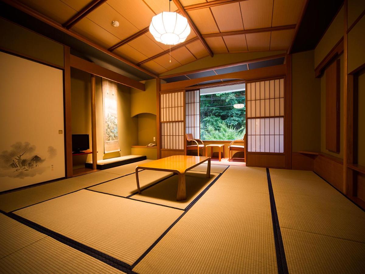 מלון Aizu Higashiyama Onsen Tsuki No Akari מראה חיצוני תמונה