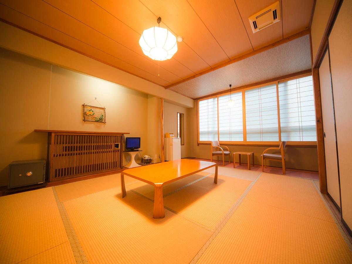 מלון Aizu Higashiyama Onsen Tsuki No Akari מראה חיצוני תמונה