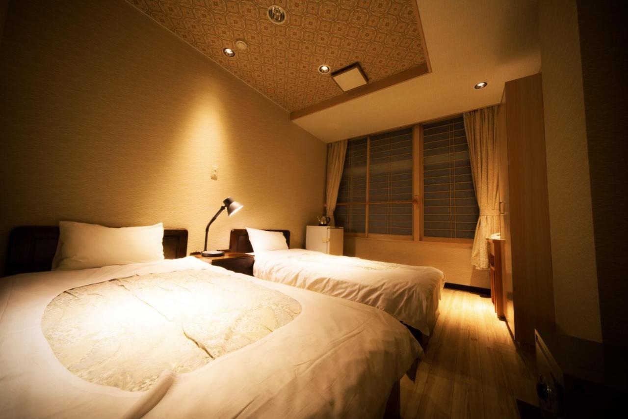 מלון Aizu Higashiyama Onsen Tsuki No Akari מראה חיצוני תמונה